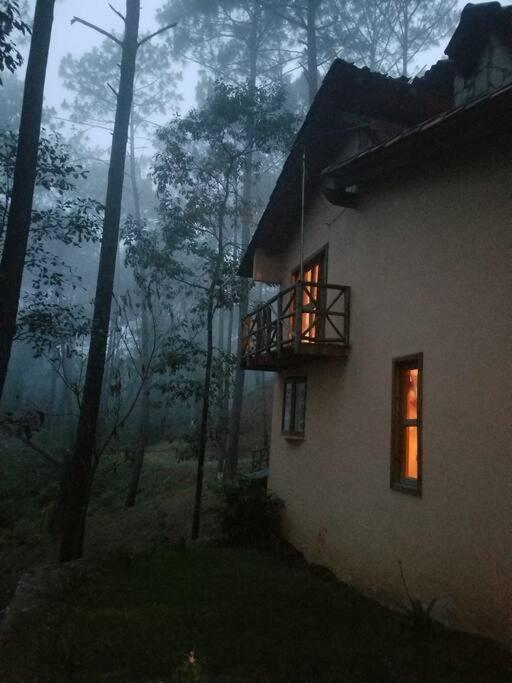 Cabaña rustica a 1km de cascada Mazamitla Exterior foto